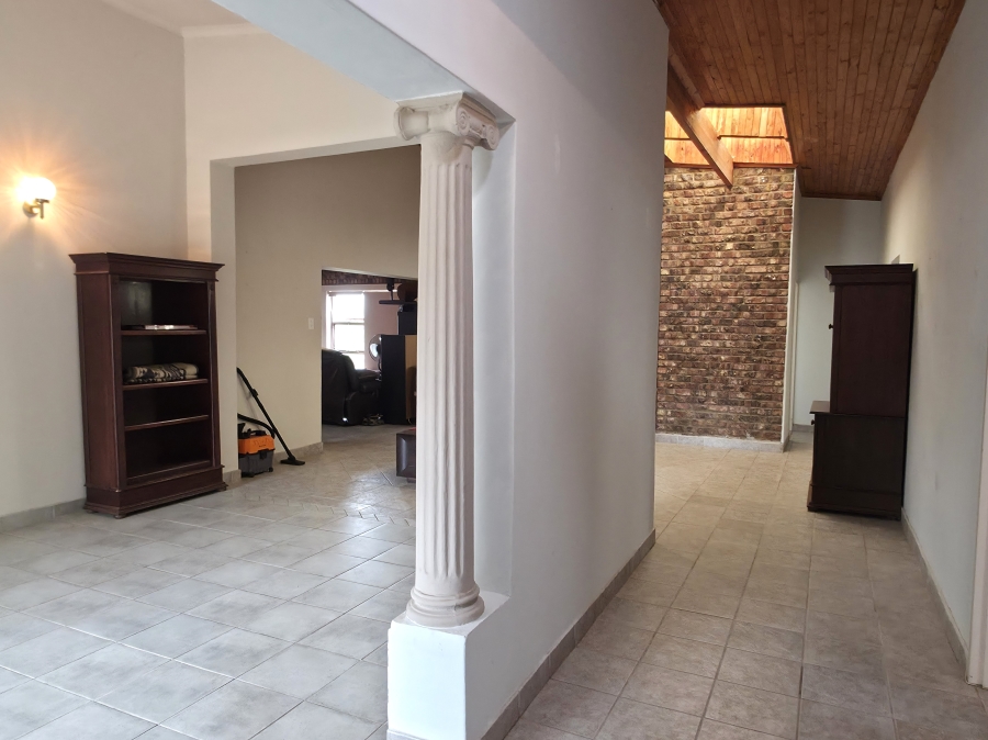 4 Bedroom Property for Sale in Noorsekloof Eastern Cape